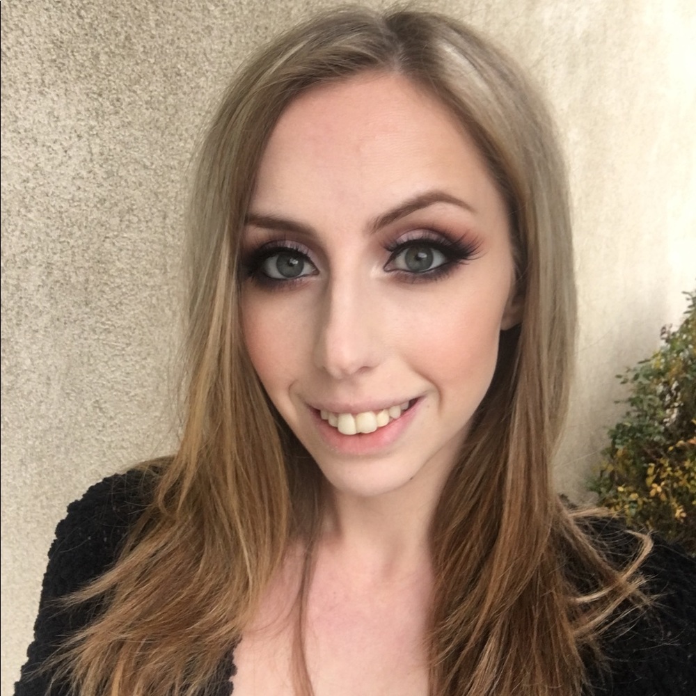 Meet your Posher, Rhiana